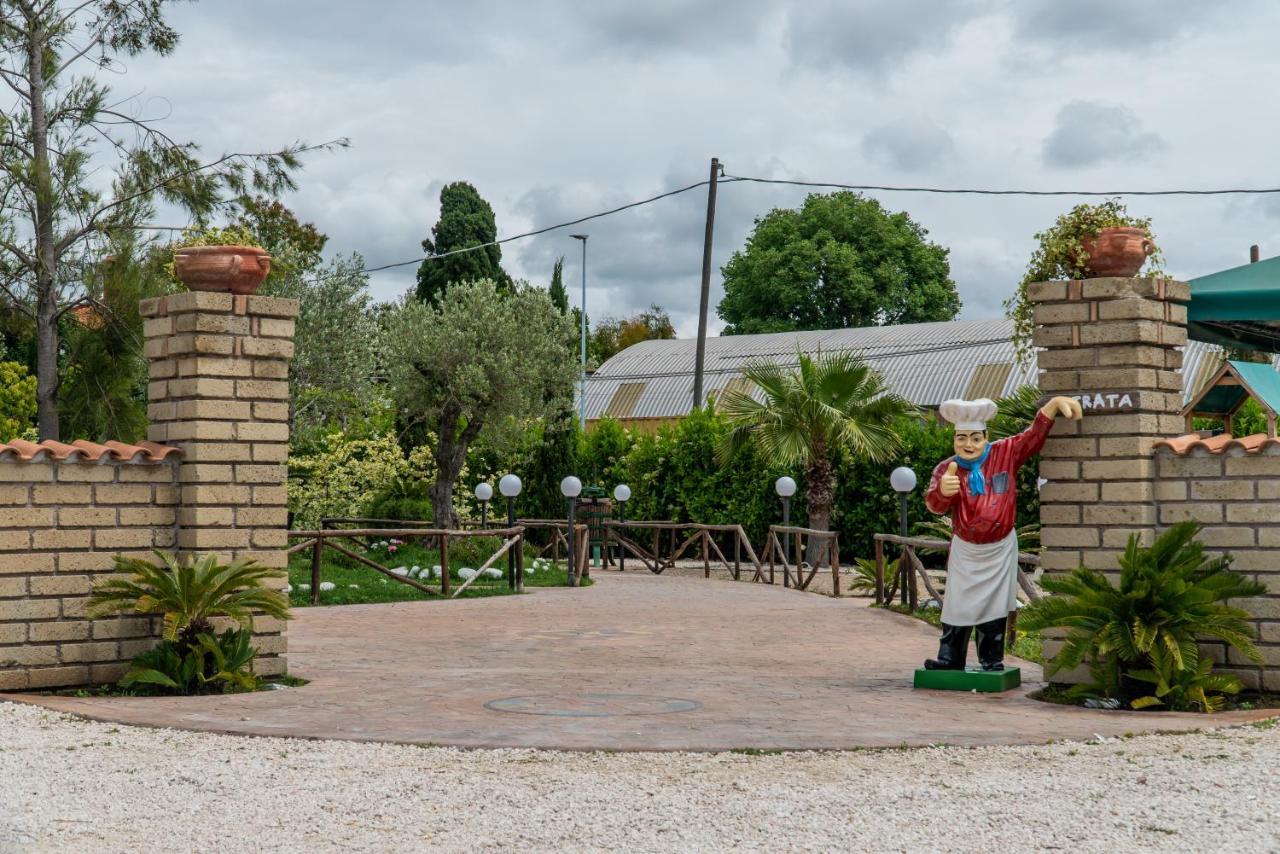 Agriturismo Il Casale Ponte Galeria Buitenkant foto